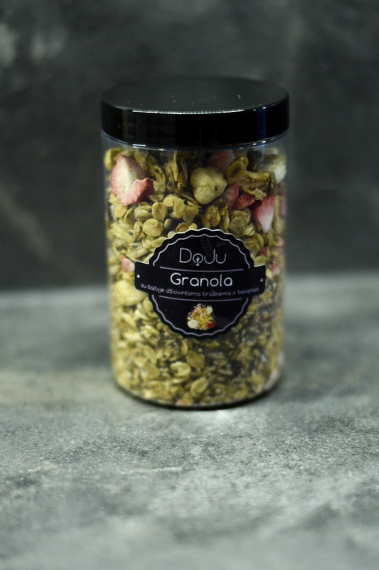 GRANOLA SU ŠALTYJE DŽIOVINTOMIS BRAŠKĖMIS IR BANANAIS